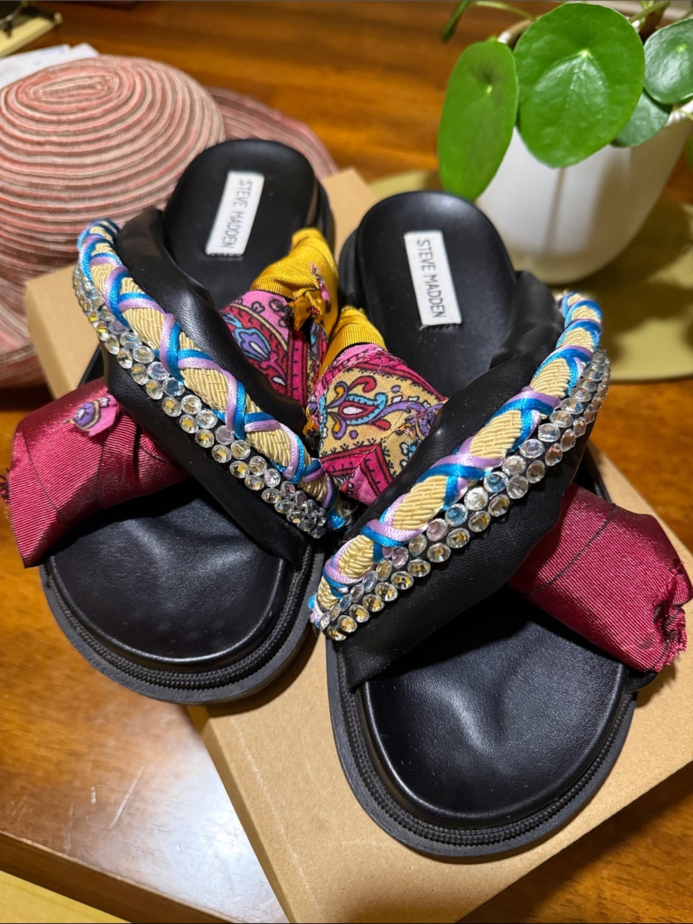Steve Madden Ribbon Wrapped Slides 9 Like New in Box 🎁